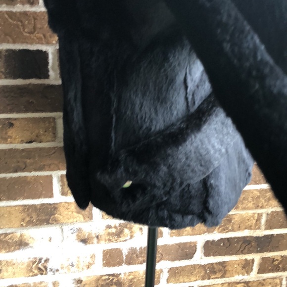 ARDEN B Black Genuine Rabbit Fur Coat - Picture 5 of 9